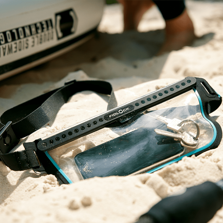 ΘΗΚΗ ΑΔΙΑΒΡΟΧΗ ΜΕΣΗΣ - ΩΜΟΥ SLING BAG ΔΙΑΦΑΝΗ/ΠΕΤΡΟΛ HERMETIC FIDLOCK